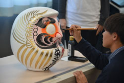 合格必勝だるま