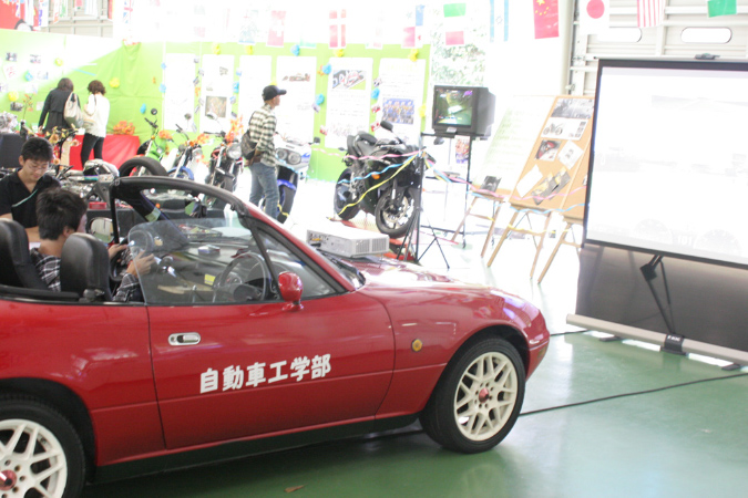 b2011024