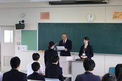 奨学金認定書授与式